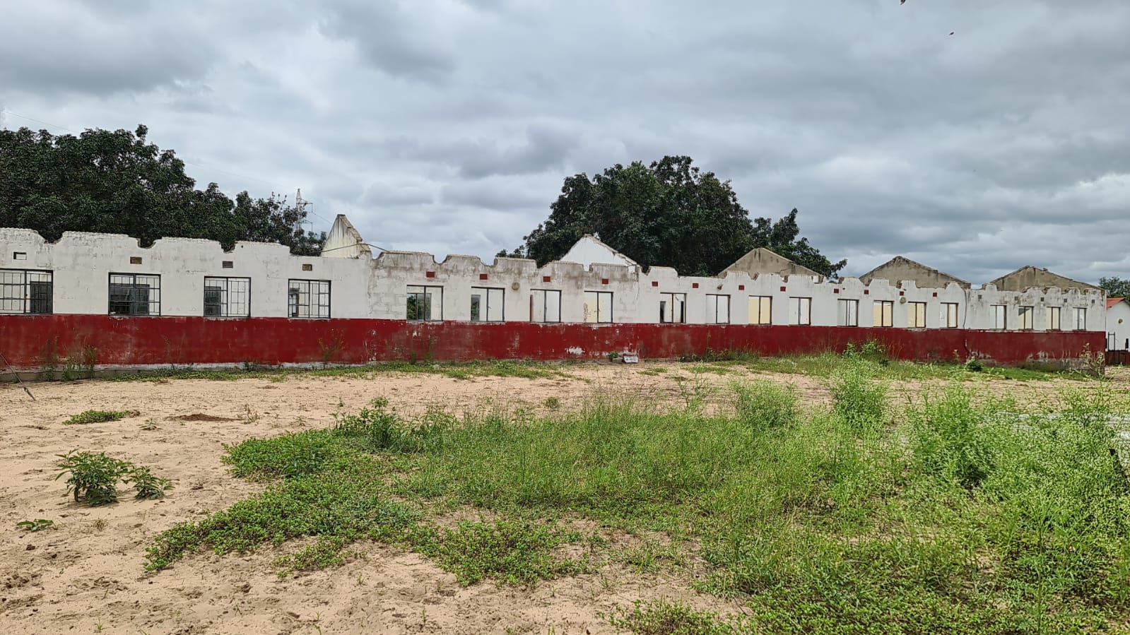 Asibuyeni Primary School – Sanierung Klassenraumkomplex
